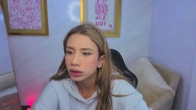 Evy Luxx v online show from 11, 4, 2026