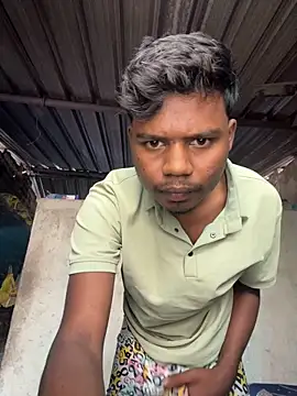 Snapshot of banty05 chatting on 1, 12, 2025 banty05 online show from 1, 12, 2025