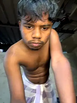 Snapshot of banty05 chatting on 4, 12, 2025 banty05 online show from 4, 12, 2025