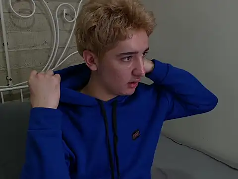 Snapshot of LucasFinister chatting on 18, 11, 2025 LucasFinister online show from 18, 11, 2025