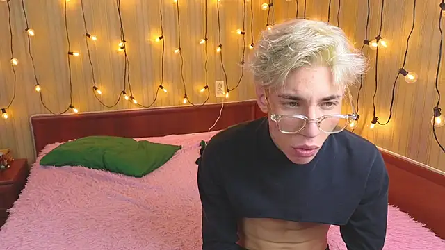 Adrian Collinss online show from 14, 11, 2025