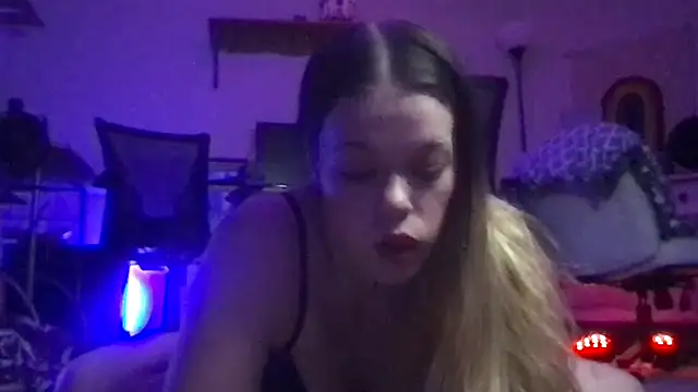 Luna Ray 21 online show from 3, 12, 2025