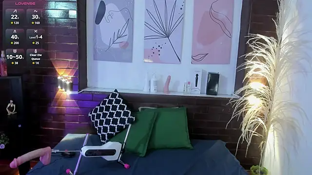 Celestehonney online show from 4, 4, 2026