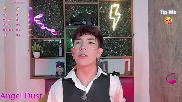 Angeldust19 online show from 6, 1, 2026