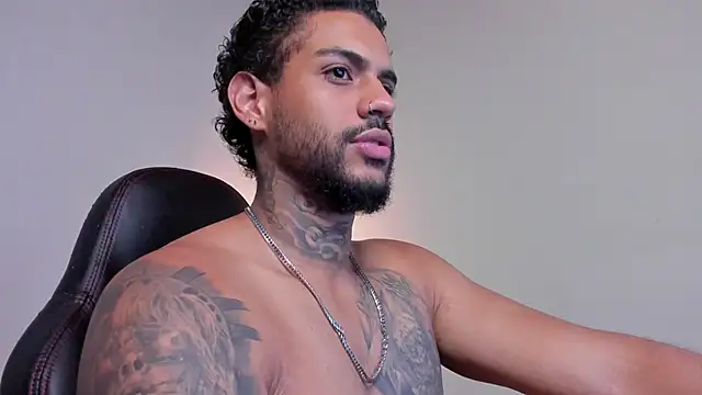 LuigiVitale 1 online show from 14, 2, 2026