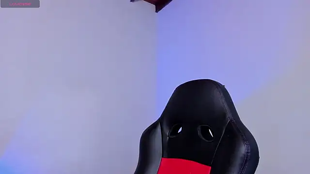 LuigiVitale 1 online show from 23, 7, 2026
