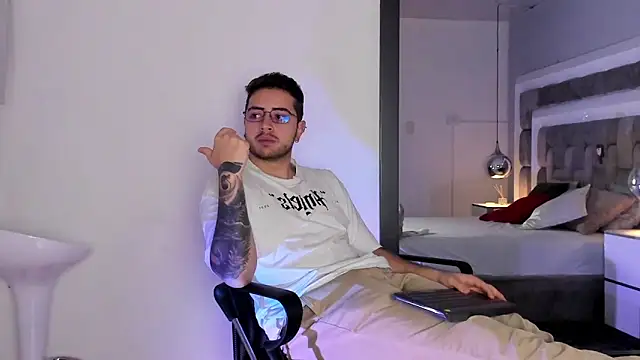 Ethan Greys online show from 1, 12, 2025