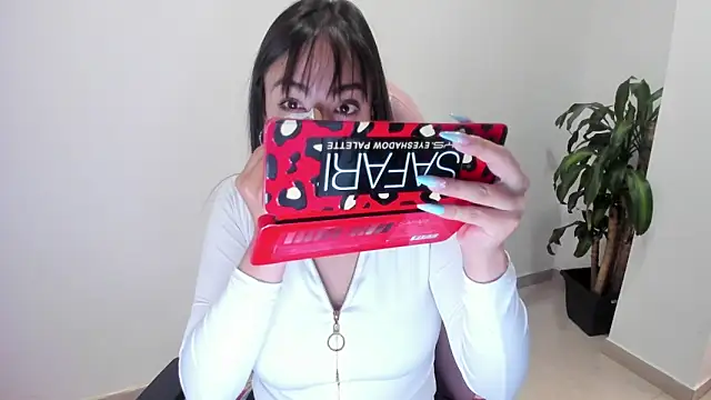 SOFIA SWEETT22 online show from 6, 3, 2026