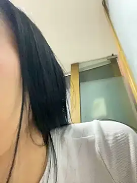 Snapshot of Linda__fiore chatting on 14, 2, 2026 Linda fiore online show from 14, 2, 2026