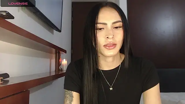 Snapshot of Linda__fiore chatting on 4, 3, 2026 Linda fiore online show from 4, 3, 2026