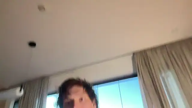 alex islivee online show from 7, 5, 2026