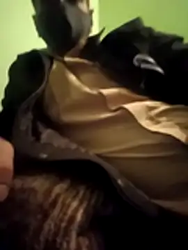 Snapshot of Komel00971 chatting on 2, 12, 2025 Komel00971 online show from 2, 12, 2025