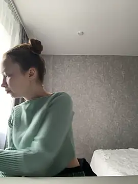 Holy Poly online show from 2, 12, 2025