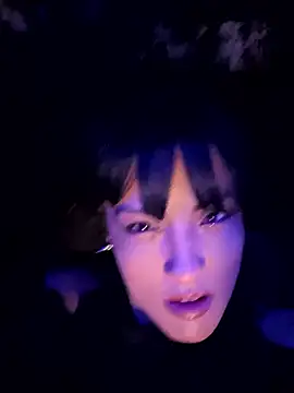 Snapshot of monalily chatting on 10, 1, 2026 monalily online show from 10, 1, 2026