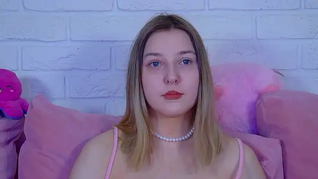 TinnaBurton online show from 8, 4, 2026