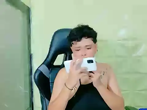 lunabustygirl online show from 28, 2, 2026