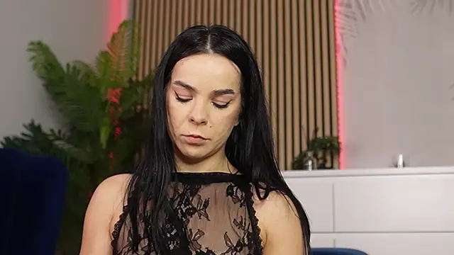 Snapshot of Miss_Denisse chatting on 27, 11, 2025 Miss Denisse online show from 27, 11, 2025