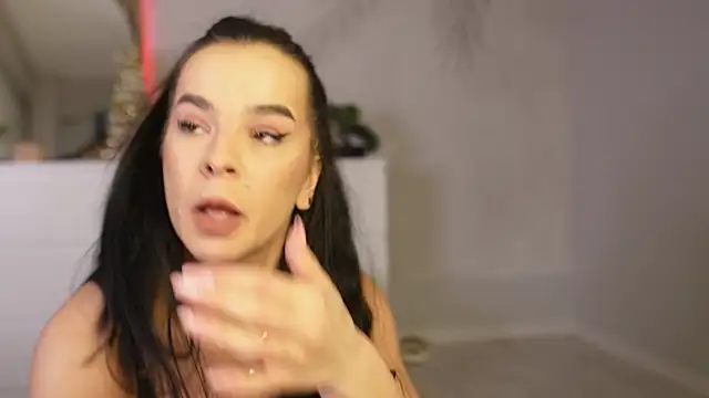 Snapshot of Miss_Denisse chatting on 13, 12, 2025 Miss Denisse online show from 13, 12, 2025