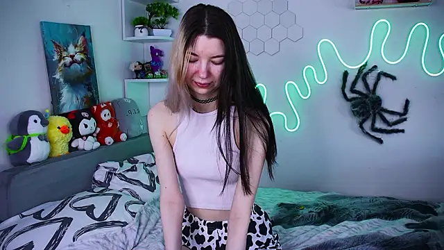 Emmie shy online show from 7, 3, 2026