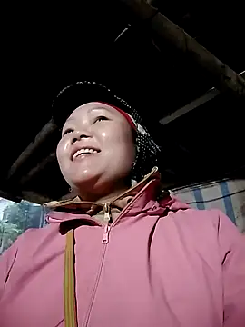 hoami-hot online show from 15, 11, 2025