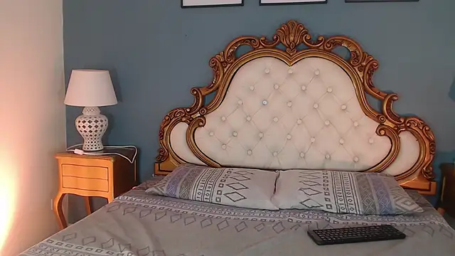 Samantha Bale online show from 21, 12, 2025