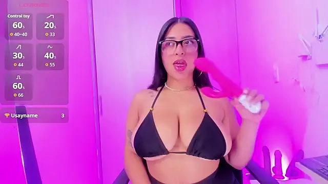 evelisse  online show from 30, 7, 2026