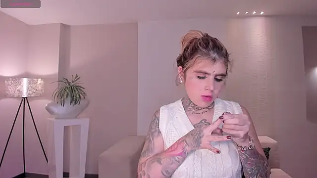 CarlaBrunni online show from 22, 12, 2025