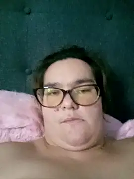 BabyGirlll1 online show from 21, 11, 2025