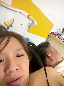 yiyi0316 online show from 29, 11, 2025