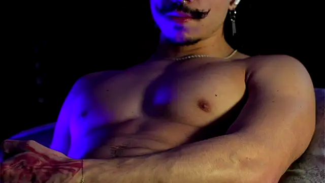 Snapshot of TOKYO_oo chatting on 1, 2, 2026 TOKYO oo online show from 1, 2, 2026