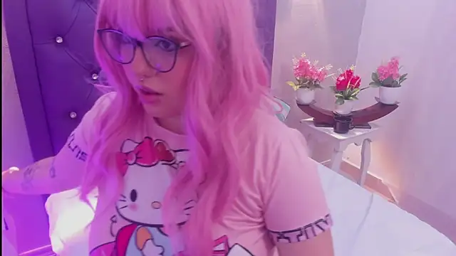 Snapshot of Violeta_Morgan_ chatting on 24, 11, 2025 Violeta Morgan online show from 24, 11, 2025