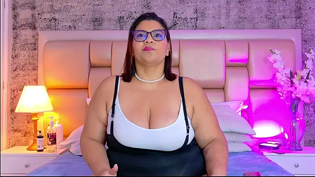 SelennaCooper online show from 22, 5, 2026