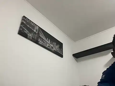 Doudou9371 online show from 15, 11, 2025