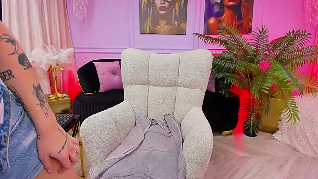 YasminWild online show from 28, 11, 2025