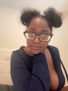 kaywest online show from 24, 4, 2026