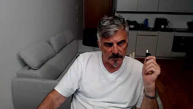 Buidapest online show from 16, 1, 2026