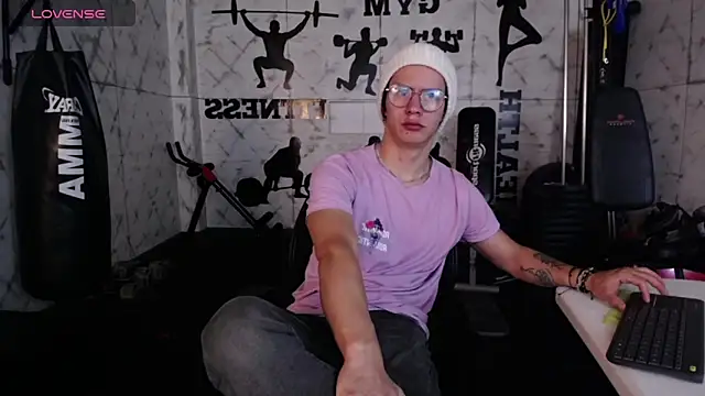 Brandon starkk online show from 7, 2, 2026