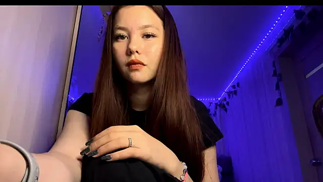 Snapshot of CutieSlim chatting on 20, 11, 2025 CutieSlim online show from 20, 11, 2025