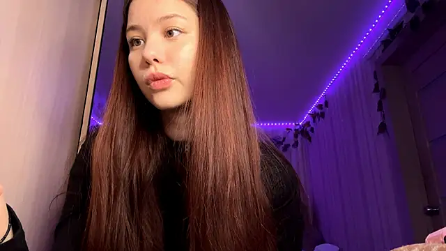 Snapshot of CutieSlim chatting on 6, 1, 2026 CutieSlim online show from 6, 1, 2026