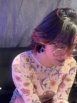 LilithMonette online show from 10, 2, 2026