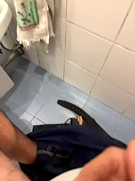 Snapshot of marc8876 chatting on 20, 11, 2025 marc8876 online show from 20, 11, 2025