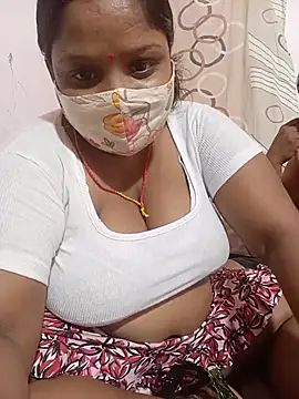 Snapshot of CUTE-LOVE-SWEETS chatting on 29, 5, 2026 CUTE-LOVE-SWEETS online show from 29, 5, 2026