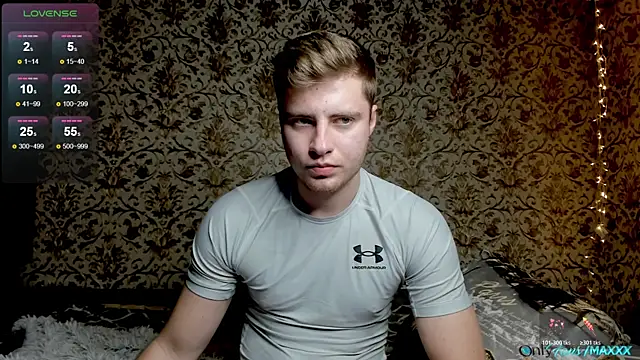 Maxhornyblondieman online show from 3, 12, 2025