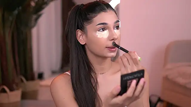 Snapshot of LuvCaprice chatting on 10, 1, 2026 LuvCaprice online show from 10, 1, 2026