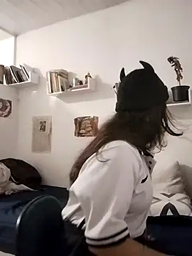 Snapshot of Satanatrix chatting on 16, 12, 2025 Satanatrix online show from 16, 12, 2025