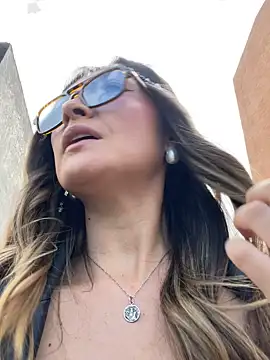 Snapshot of GeorginaBlack chatting on 13, 12, 2025 GeorginaBlack online show from 13, 12, 2025