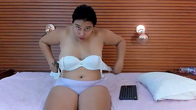 nathaly matheo online show from 22, 12, 2025