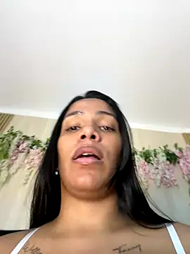 Snapshot of ArielleMillerr- chatting on 7, 1, 2026 ArielleMillerr- online show from 7, 1, 2026