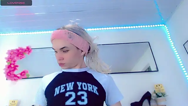 Karla hot777 online show from 24, 4, 2026