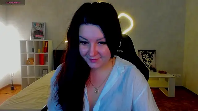 still  her online show from 27, 11, 2025